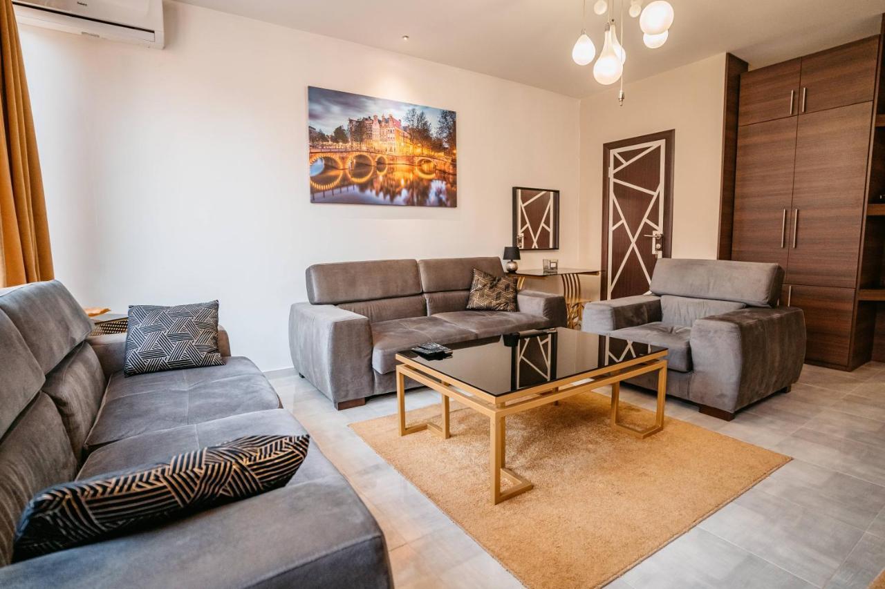 Magico Rooms & Apartments Ni Eksteriør bilde