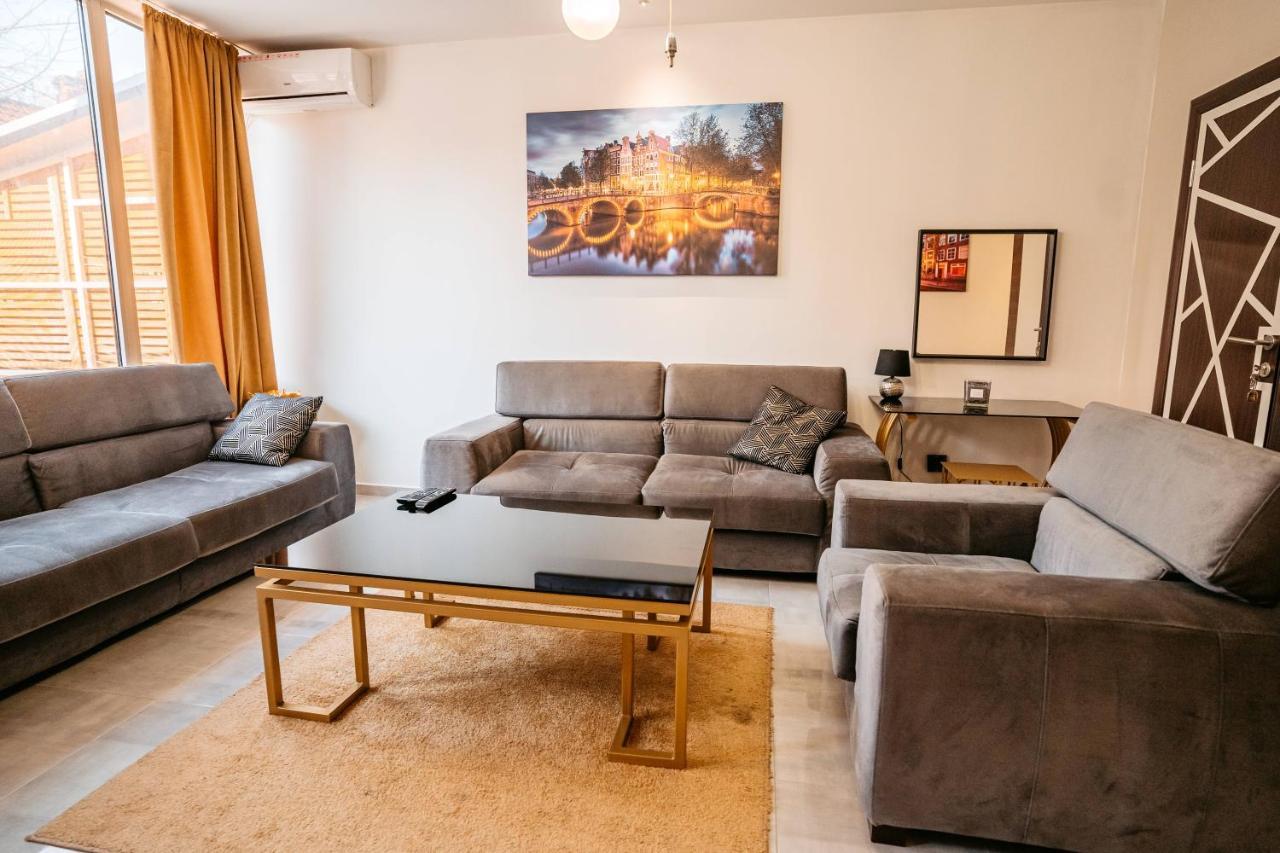 Magico Rooms & Apartments Ni Eksteriør bilde